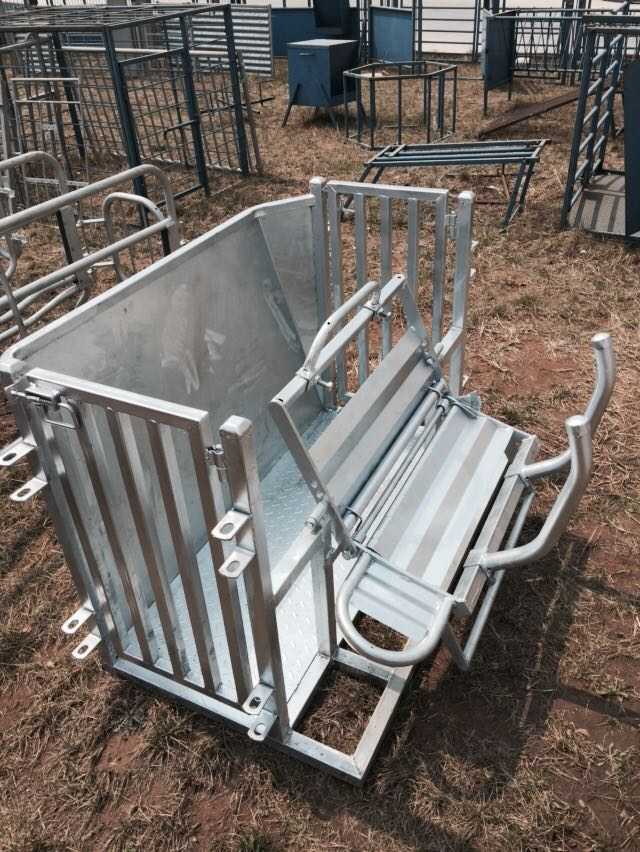  Hot Dipped Galvanised Mobile Sheep and Goat Catcher for Australia
