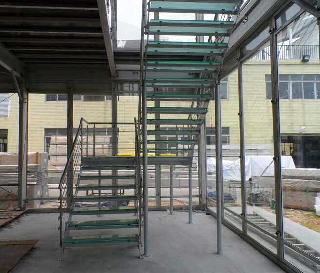 double stringer stainless steel straight stairs with glass treads 