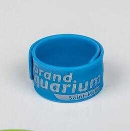 Special style custom logo single color cheap silicone wristbands 
