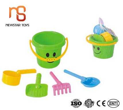 Best seller summer outdoor 5 pcs plastic sand beach toy for kids 