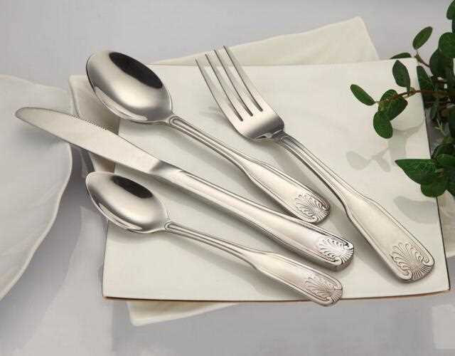 Special Shape Handle Stainless Steel Cutlery Set