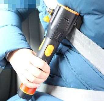 Hot sale factory direct price multifunctional power generating emergency flashlight for wholesale