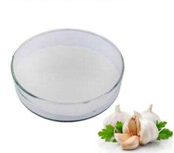 Fish feed supplement garlic allicin as flavor enhancement