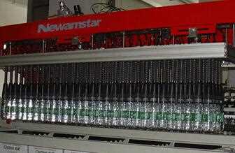 Four connecting rod encasing machine