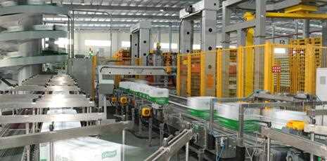 Low-level palletizer