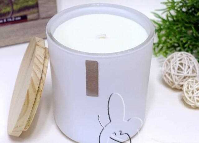 Custom glass holder scented candles with wooden lid