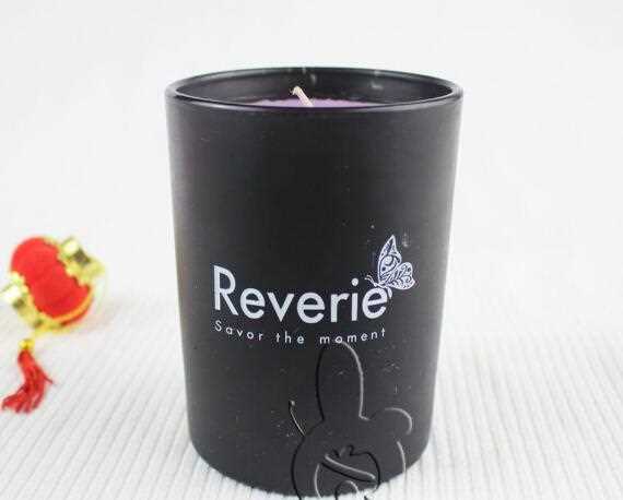 Hot selling scented soy wax purple candles