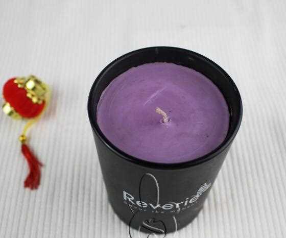 Hot selling scented soy wax purple candles