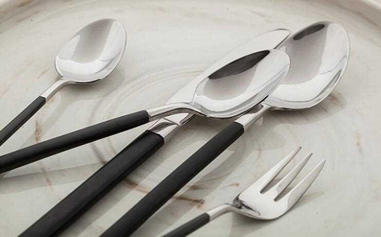 Stainless Streel Cutlery With Black Handle
