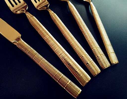 Customized color better hand feeling cutlery set