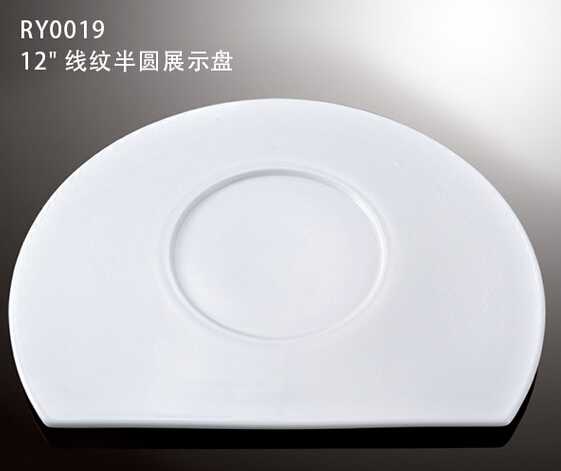 Lines decoration semicircle shape ceramic show plate