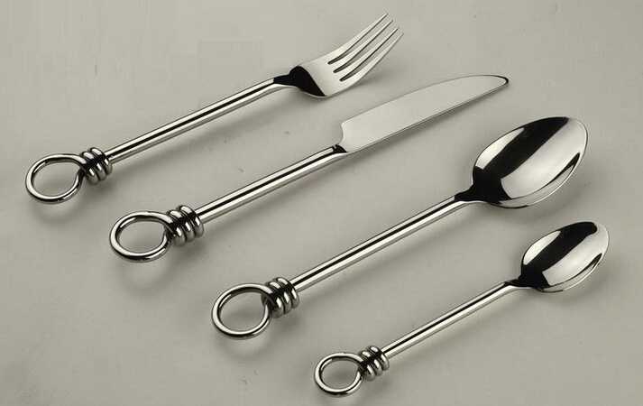 Stainless Steel Cutlery Set With Specially Designed Handles