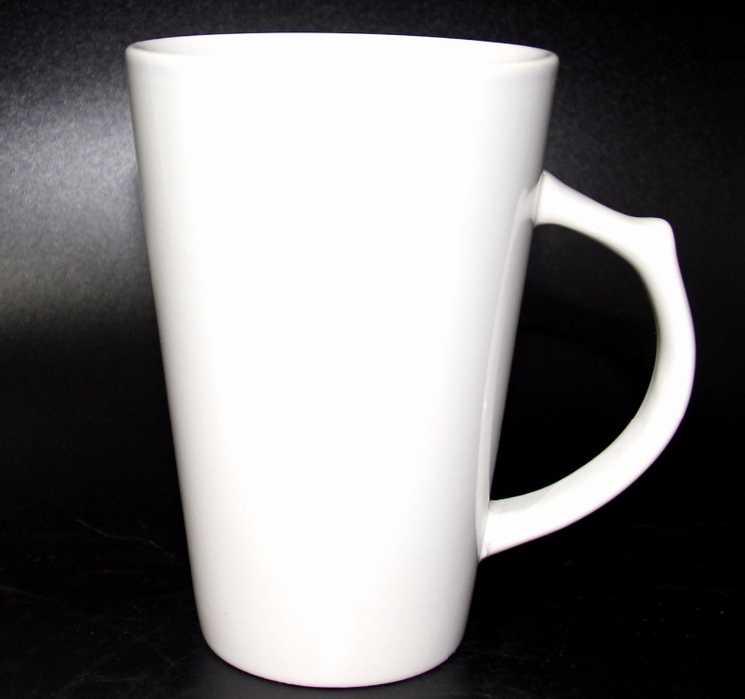 Fashional White Funnel Shape Ceramic Coffee Mug 