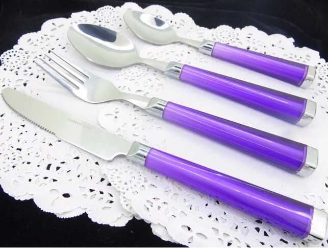 1.35MM Thickness Colorful Plastic Handle Stainless Steel Cutlery