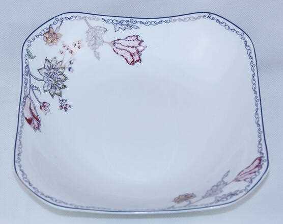 Handpainted Poland Porcelain Dinnerware