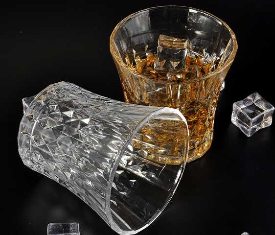 Hot Sale Hand Painted Crystal Wine Glass