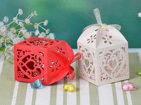 Little Ivy Vine Laser Cut pearl wedding paper gift box