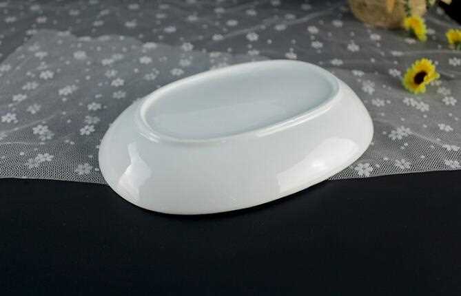 7.6 inch oval white bread plates