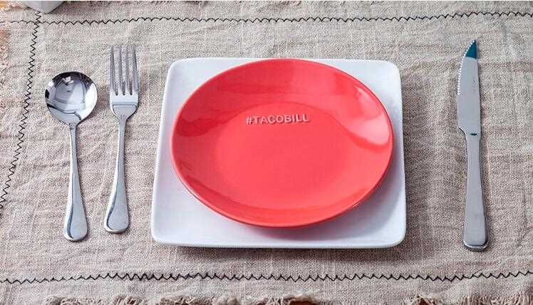 9 inch costom logo round red ceramic plate