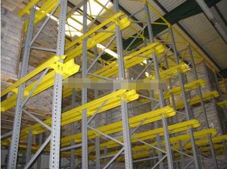 High warehouse drive-in pallet racking