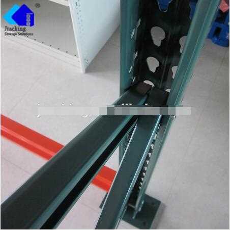 Common Use Steel Teardrop Style Pallet Racking System