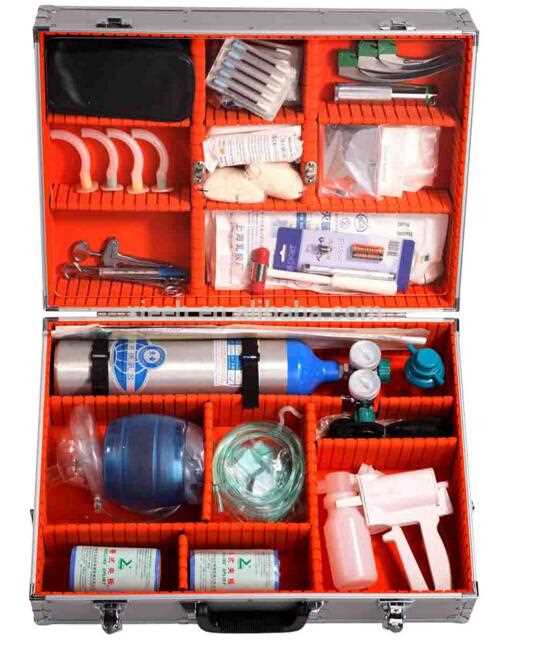 Emergency First Aid Kit With Aluminum Box XH-07C