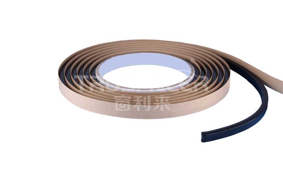 Fireproof sealing spacer 