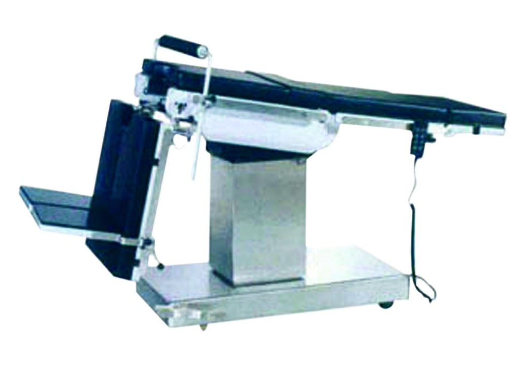 Hospital perspective examination operating table for C-arm