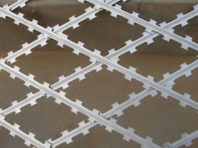 Straight Razor Wire