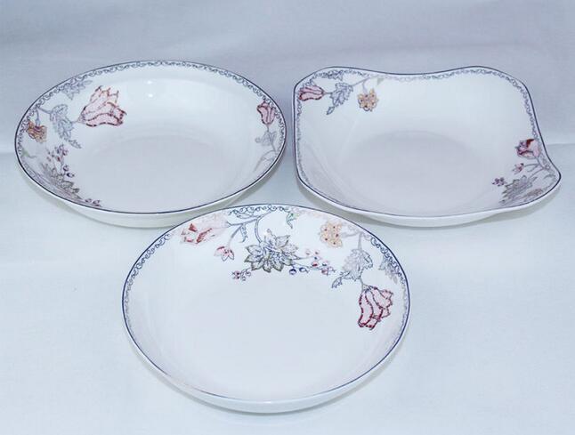 Handpainted Poland Porcelain Dinnerware