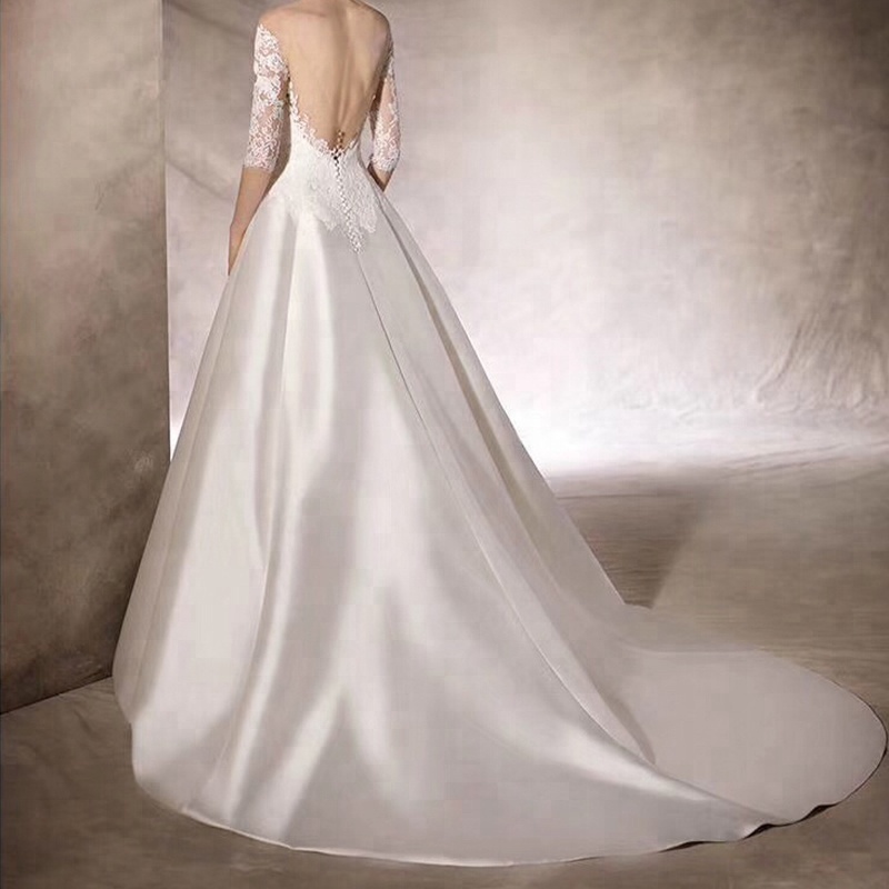 2019 Ball Gown Satin on Sale Gorgeous Arabic Long Tail Wedding Dress sale