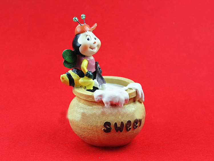 Bee decoration ornaments in arts and crafts for sale