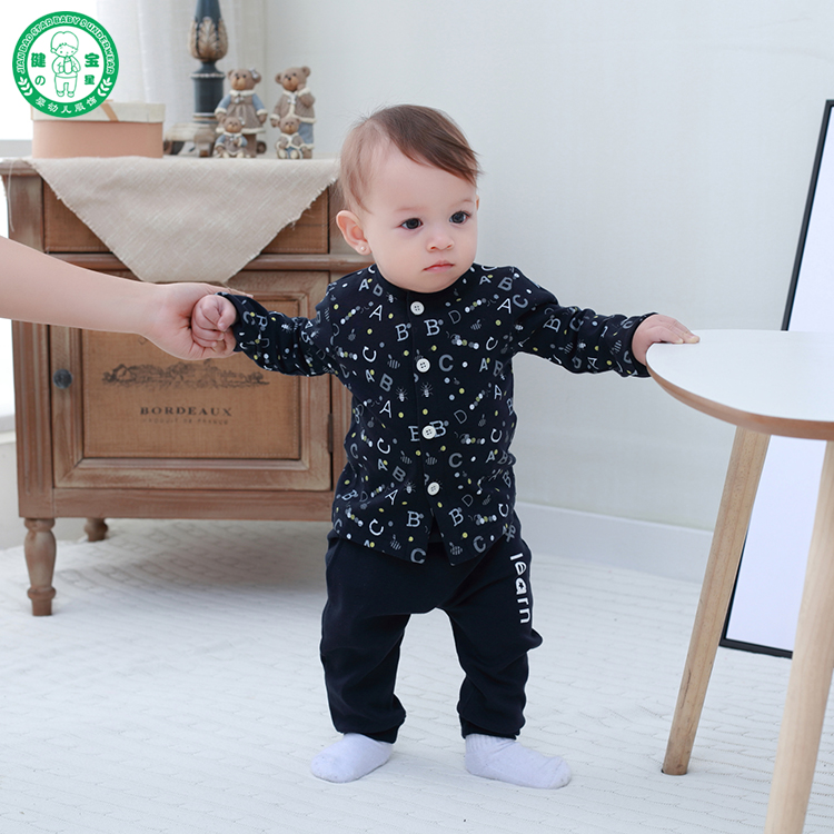 OEM Branded good quality 100% cotton newborn baby clothing set for sale