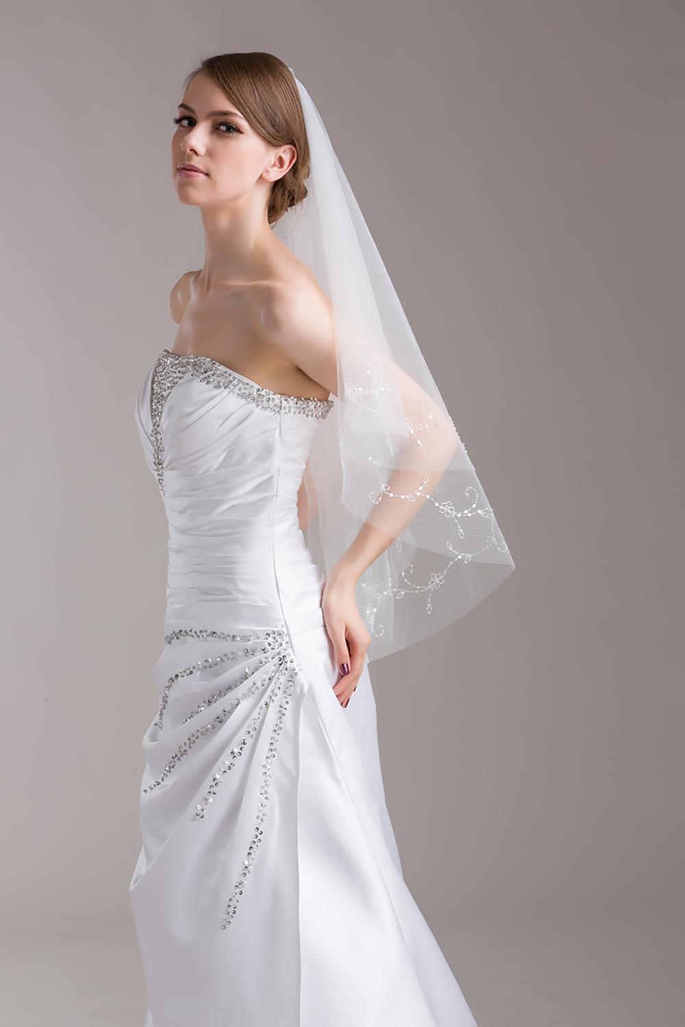 V0815W1-1Hot Sale Beautiful Beaded Bridal Veils for Wedding on Sale