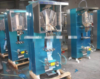 SJ-ZF1000 automatic liquid packing machine exported in Middle East for sale