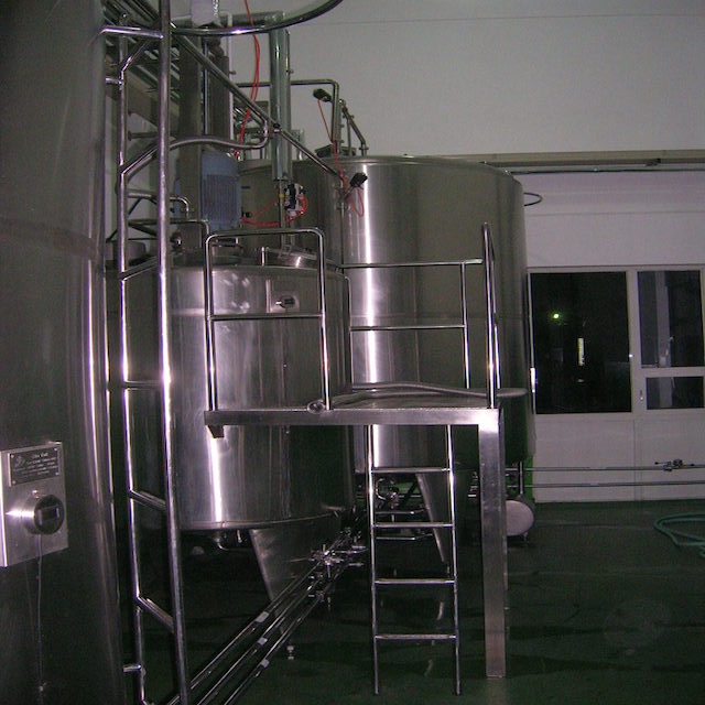 cheese sediment container