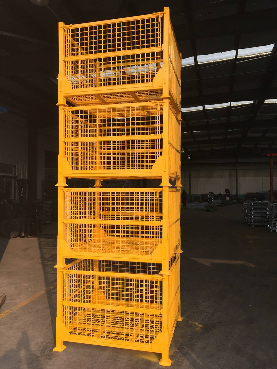 Welded Wire Containers
