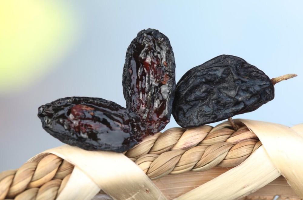 seedless Black Currant Raisin Xinjiang Raisin dried fruits for sale