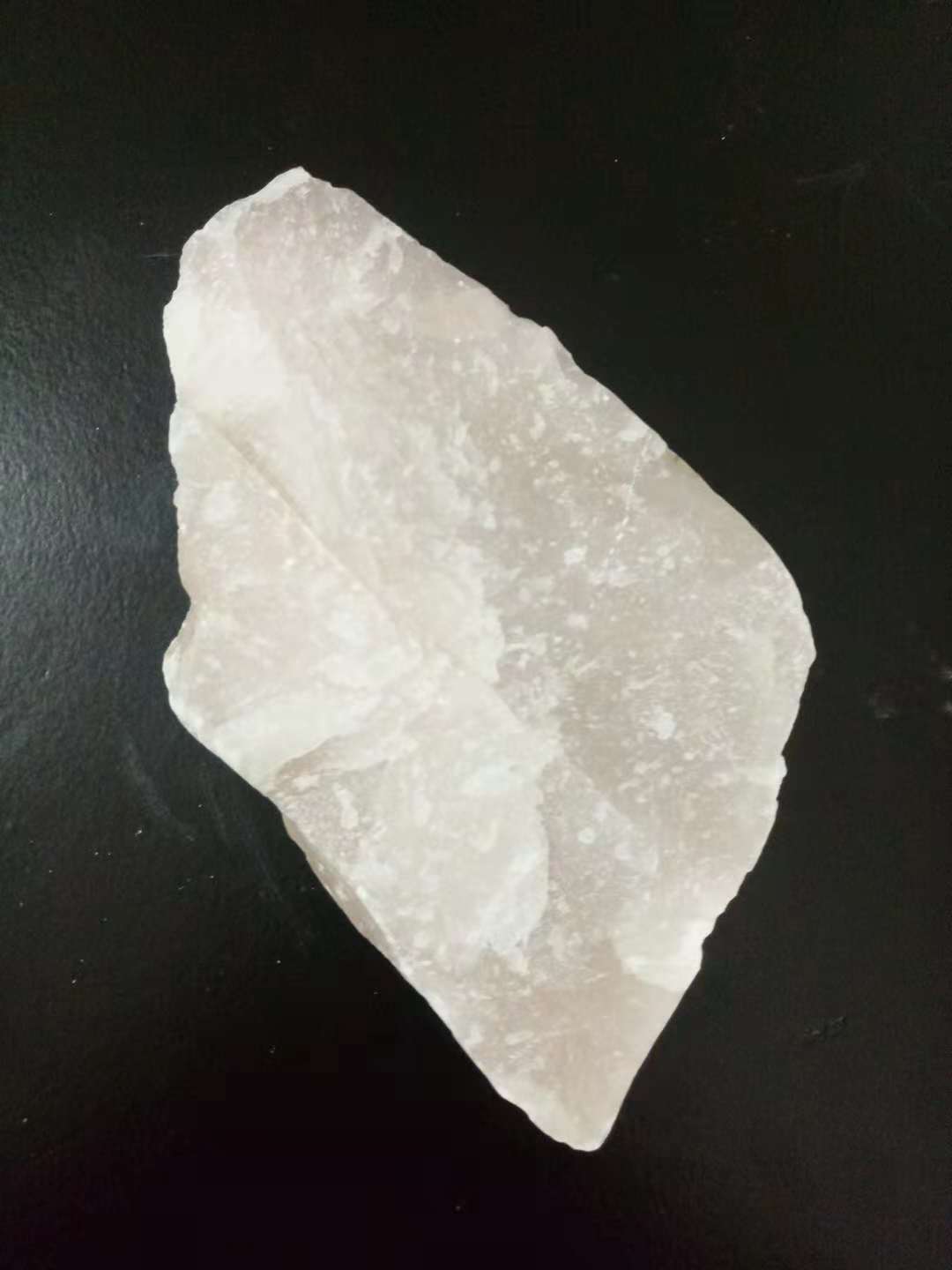 Natural Bulk Brucite Stones with Low Impurity Used for Extracting Mg and MgO