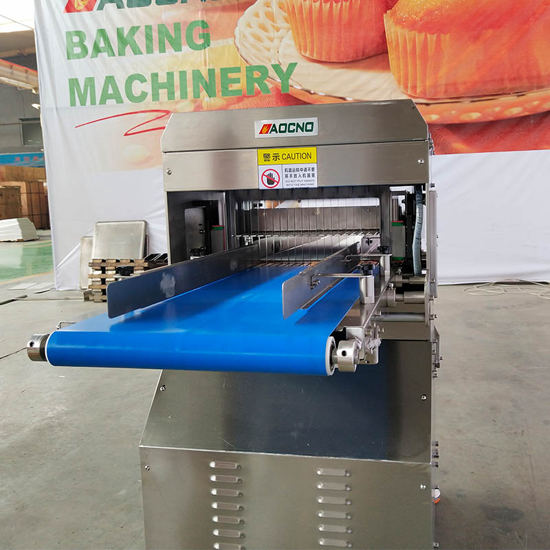 Reciprocating Belt Toast Slicer